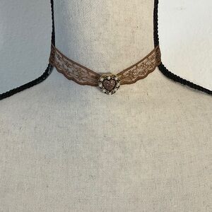 Brown Lace Heart Pendant Choker Necklace